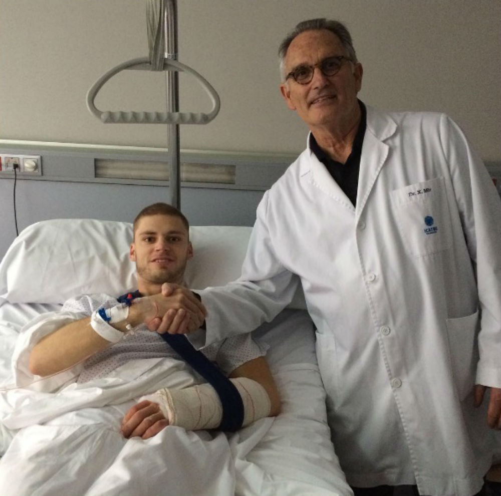 Moto2: Brad Binder operado em Barcelona