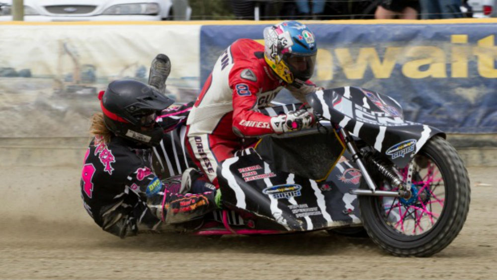 Vídeo: Guy Martin e a aventura de sidecar