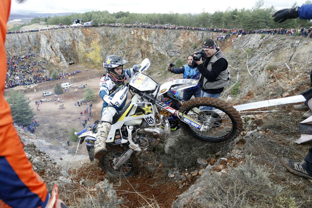 Enduro: Mario Román está sem equipa para a próxima época