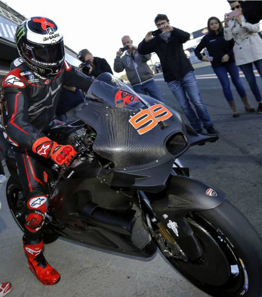 MotoGP: Yamaha não quer autocolante na moto de Jorge Lorenzo