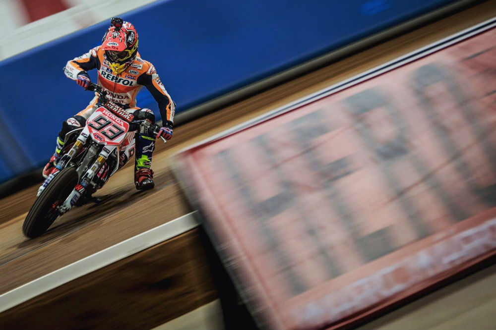 VÍDEO: Marc Márquez em slow motion no Superprestigio de Barcelona