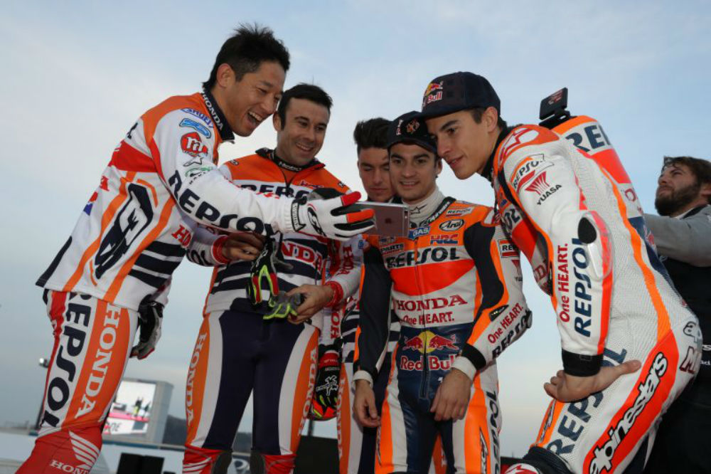 MotoGP: Marc Márquez voltou a fazer a festa do título em Motegi