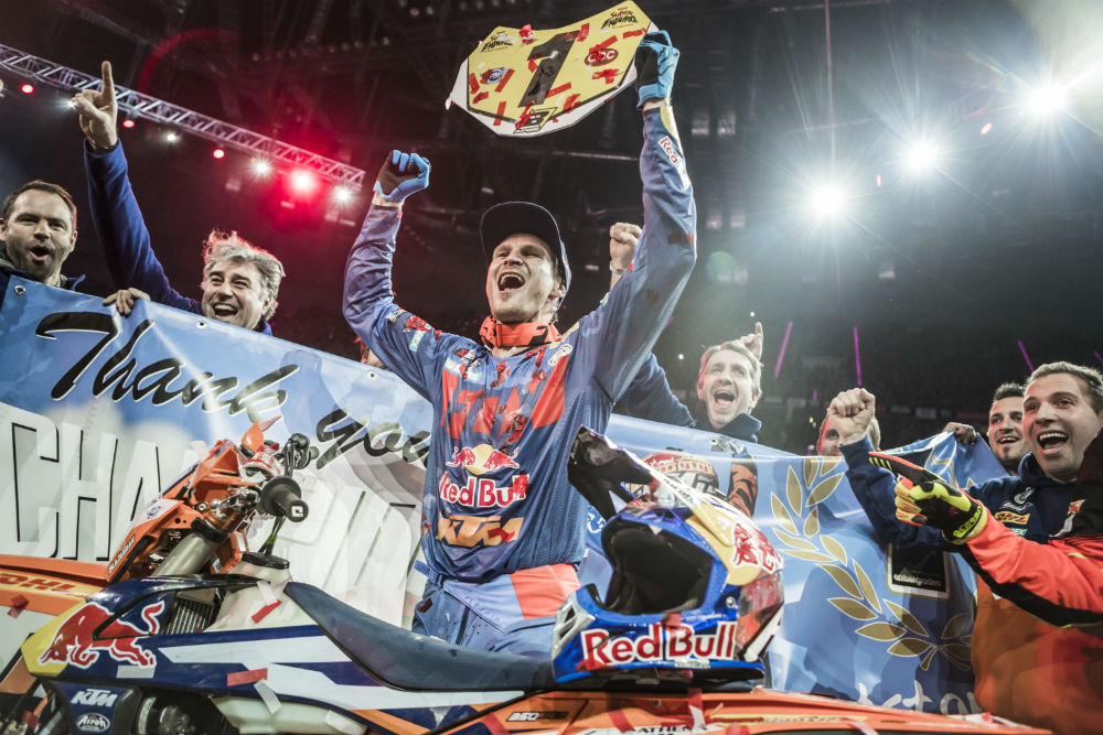 Mundial de SuperEnduro – Blazusiak: “Não poderia desejar melhor forma de terminar a carreira”