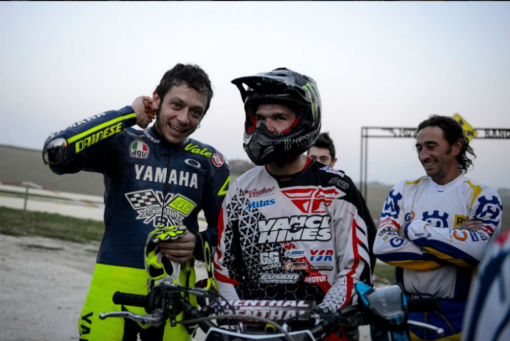 MotoGP – Vídeo: Brad Baker de regresso ao Rancho de Valentino Rossi