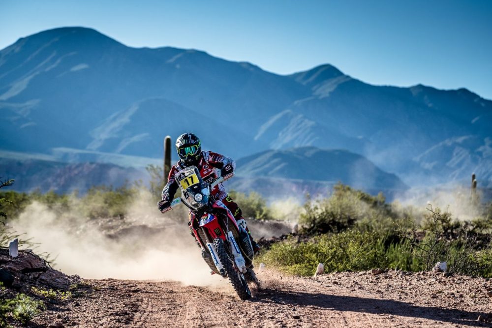 Dakar 2017, Etapa 4: Paulo Gonçalves parou para ajudar Toby Price