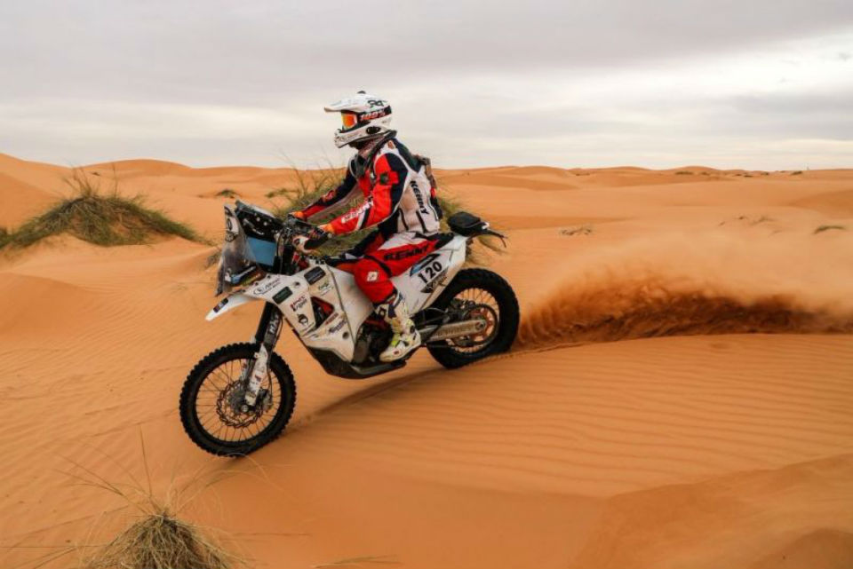 África Eco Race: Alexandre Azinhais sobe a nono