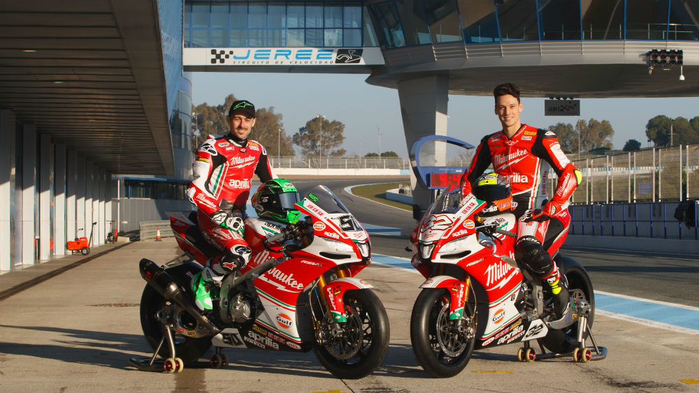 SBK: Milwaukee Aprilia apresentou equipa para a nova temporada