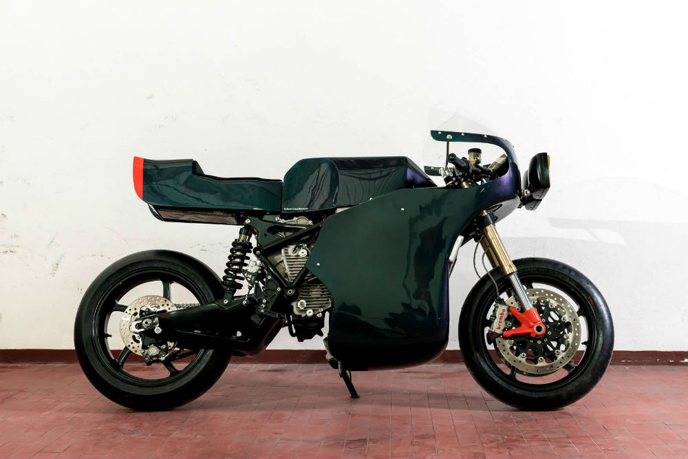 Energica Midnight Runner, uma café racer de alta voltagem