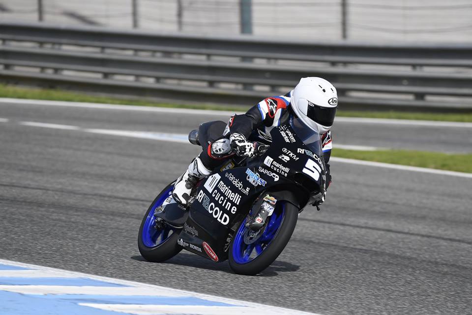 Moto3: Romano Fenati líder a abrir