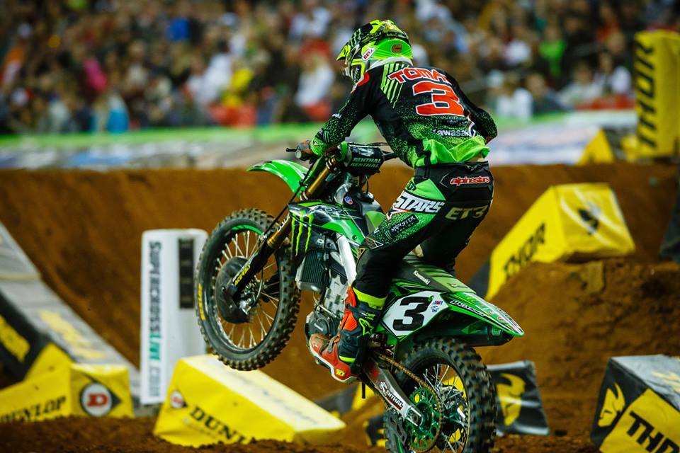 AMA Supercross: Eli Tomac domina em Toronto