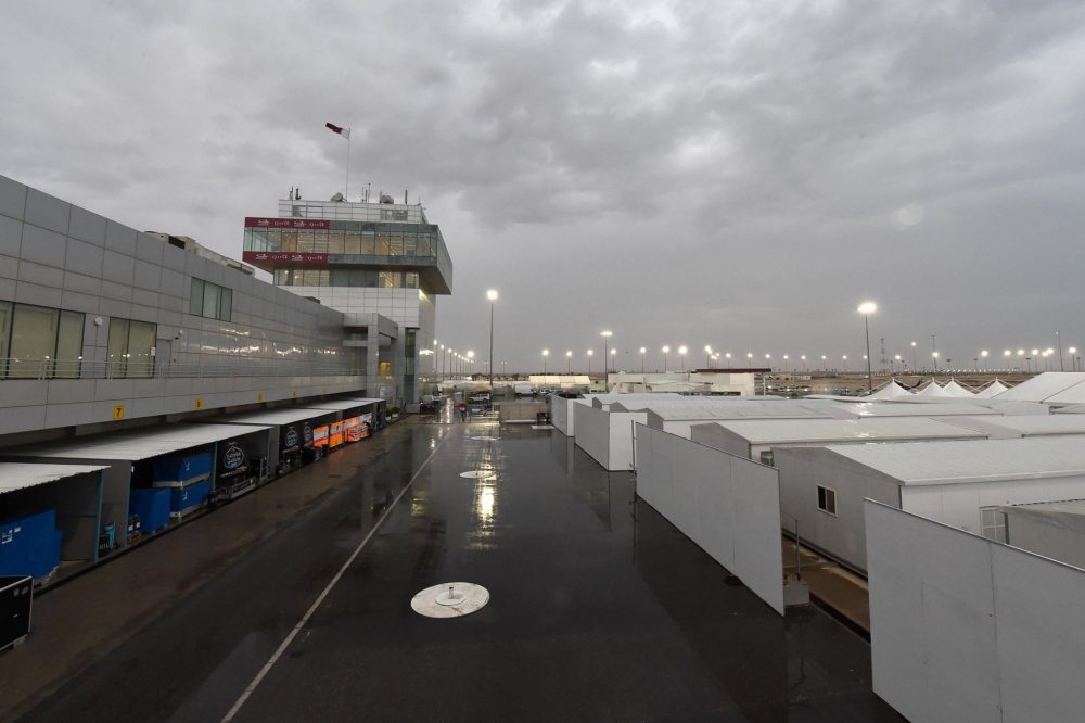 MotoGP: GP do Qatar à chuva só com acordo dos pilotos