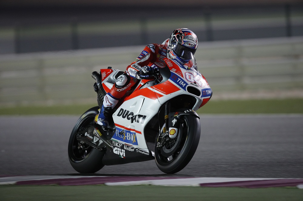 MotoGP: Andrea Dovizioso bate concorrência no Qatar
