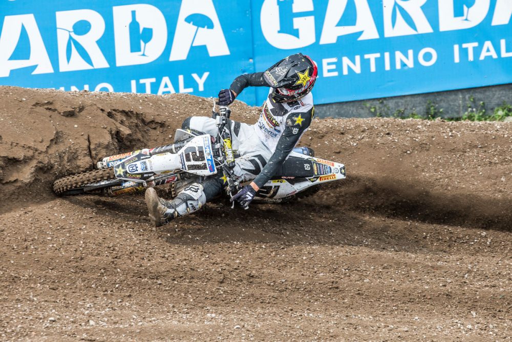 MXGP: Gautier Paulin e Pauls Jonass vencem GP da Europa