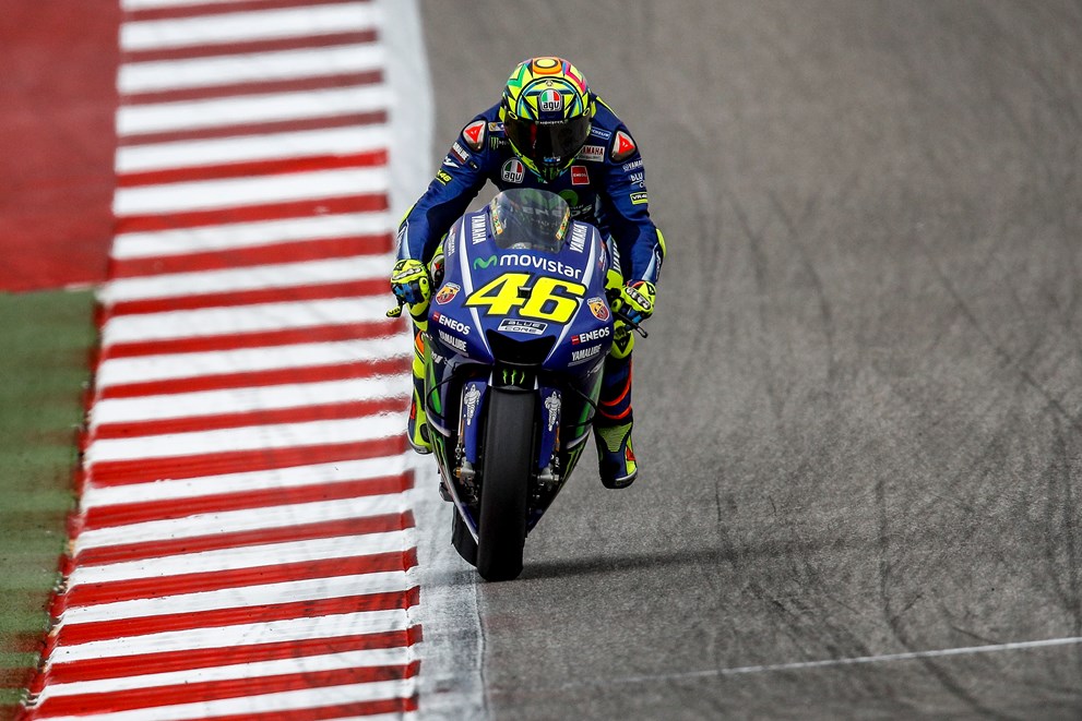 MotoGP – Loris Capirossi: “Rossi tem de terminar todas as corridas para lutar pelo título”