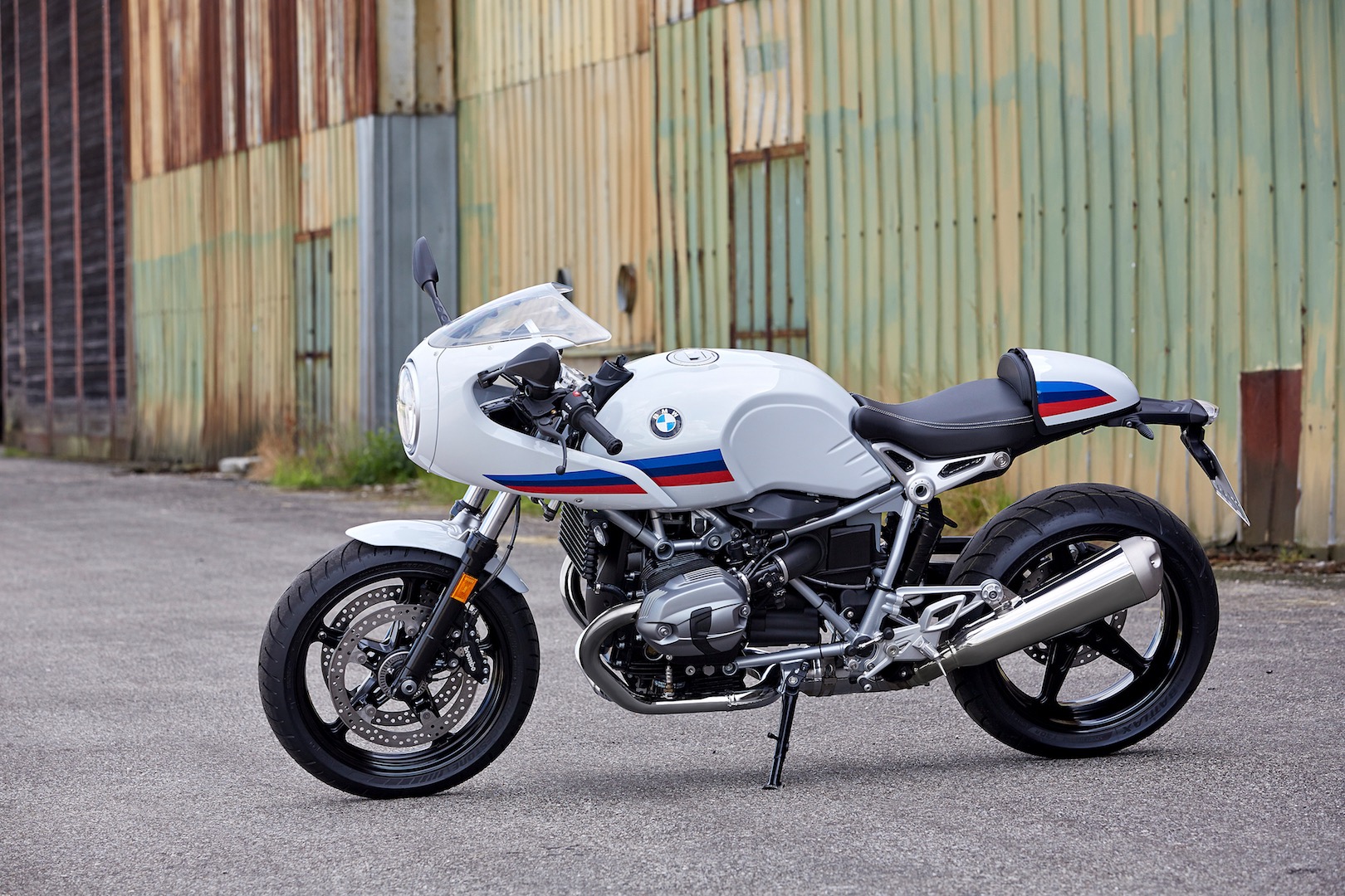 P90232634_highRes_the-new-bmw-r-ninet-