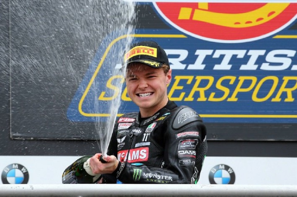 Moto2: Tarran Mackenzie assina pela Kiefer Racing