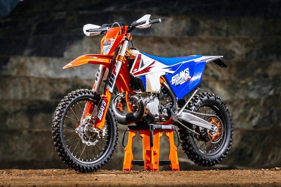 Novas KTM SIX DAYS 2018 – Com as cores da bandeira francesa
