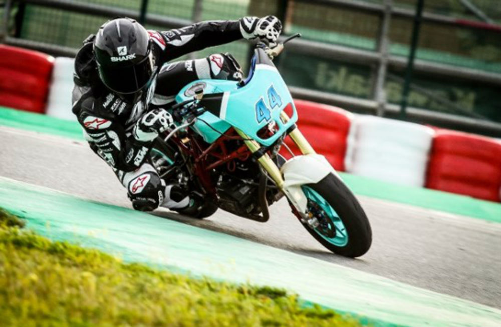 Miguel Oliveira naked - Cópia