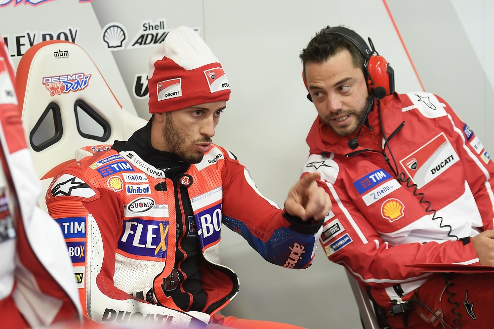 MotoGP: Andrea Dovizioso desvaloriza mudança de pneus