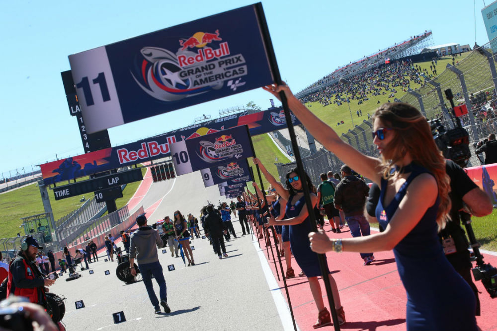 MotoGP: ‘Paddock girls’ depois de Jerez a polémica de regresso em Barcelona