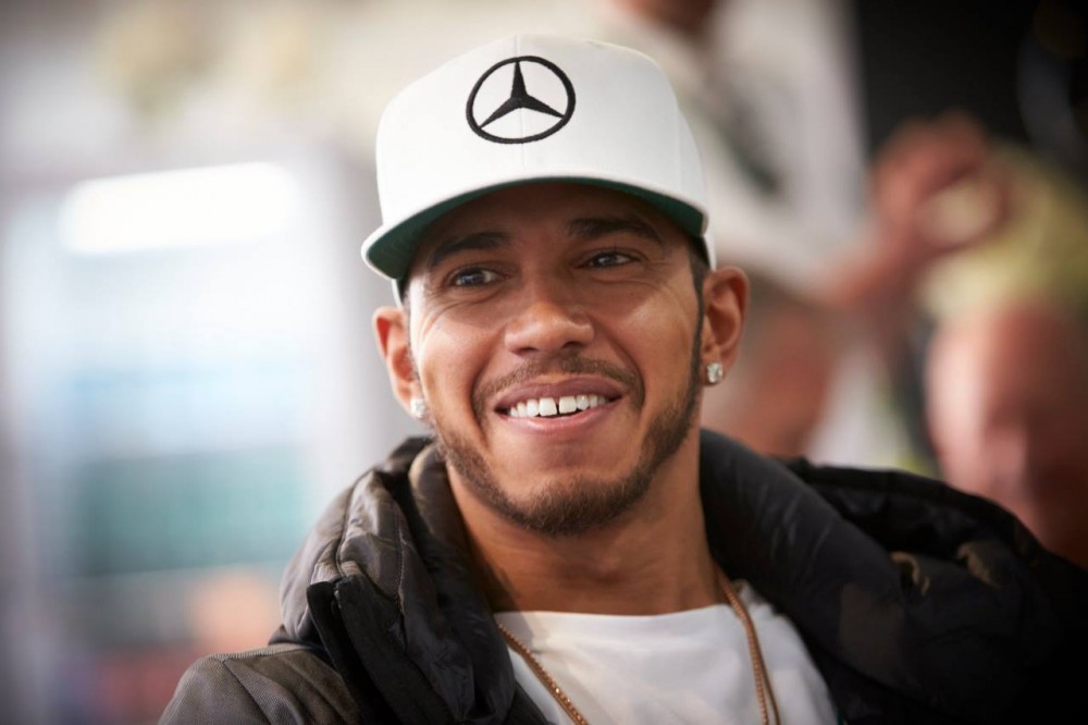 Lewis Hamilton: “O MotoGP é um campeonato entusiasmante”
