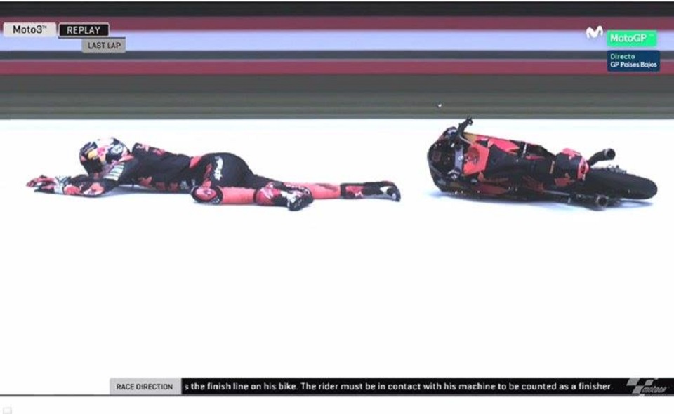 Moto3: Bo Bendsneyder terminou de forma insólita o GP da Holanda