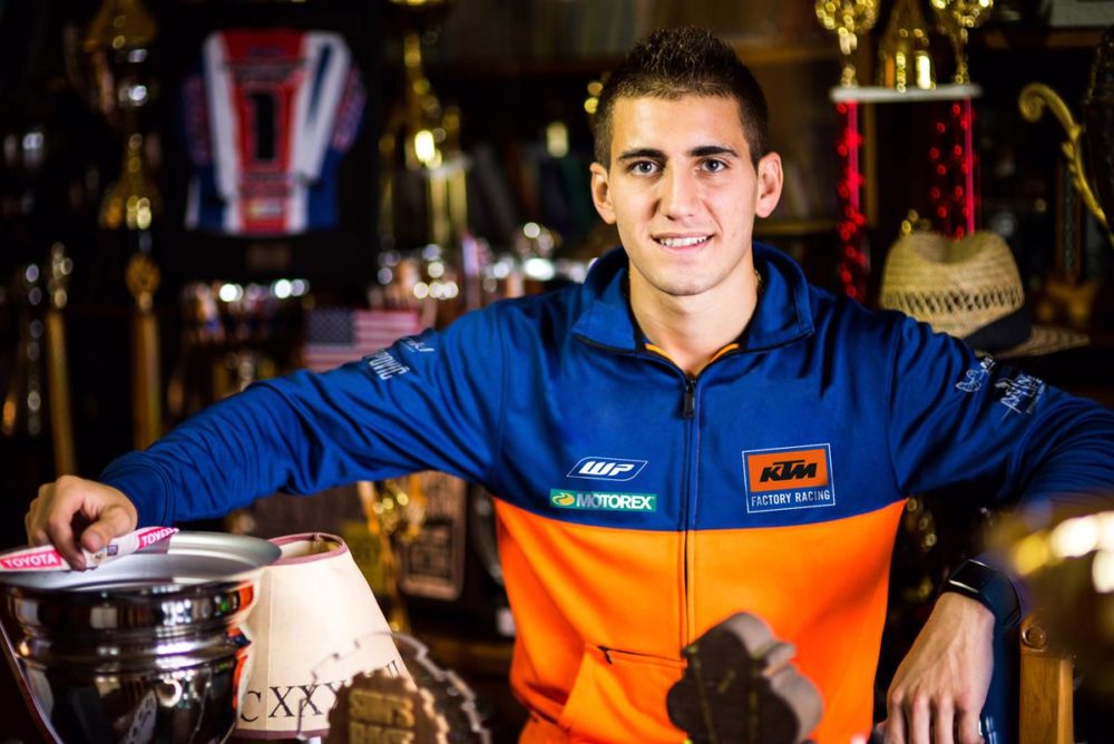 TT: KTM contrata Luciano Benavides