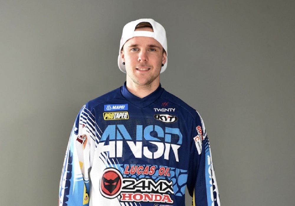 MX: Faleceu Steven Lenoir