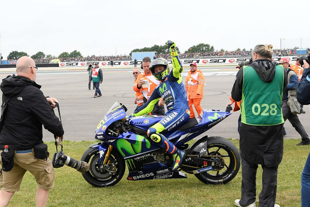 MotoGP – Vídeo: A festa de Valentino Rossi em Assen