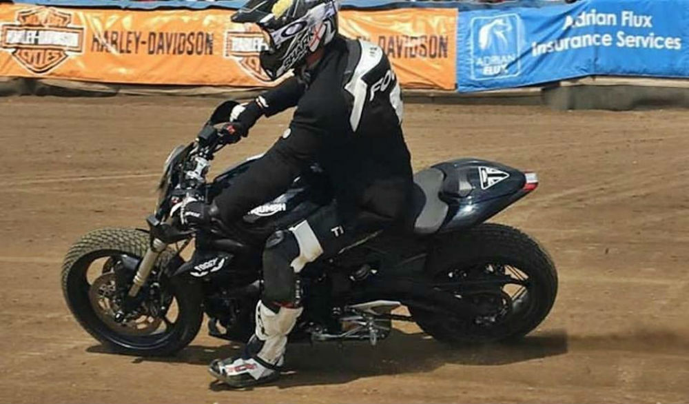 Carl Fogarty hospitalizado