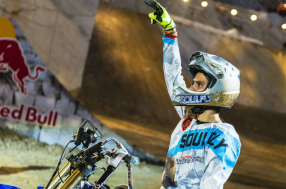 Vídeo: A queda de Christian Meyer no Red Bull X-Fighters