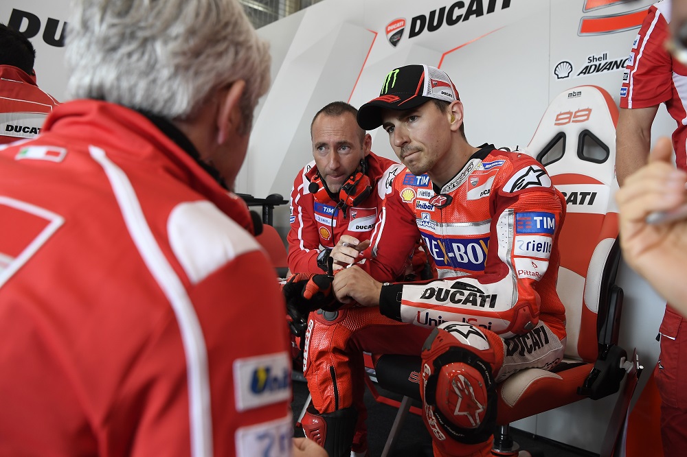 MotoGP – Wilco Zeelenberg: “Jorge Lorenzo e a Ducati têm de ter maior proximidade”