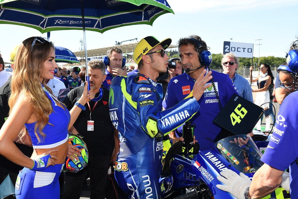 MotoGP: Valentino Rossi quer pilotos da Tech 3 com motos de 2017