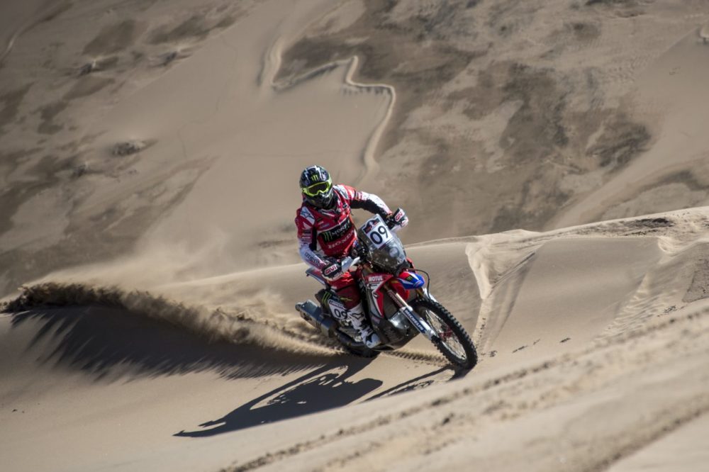 Atacama Rally: Paulo Gonçalves começa no pódio