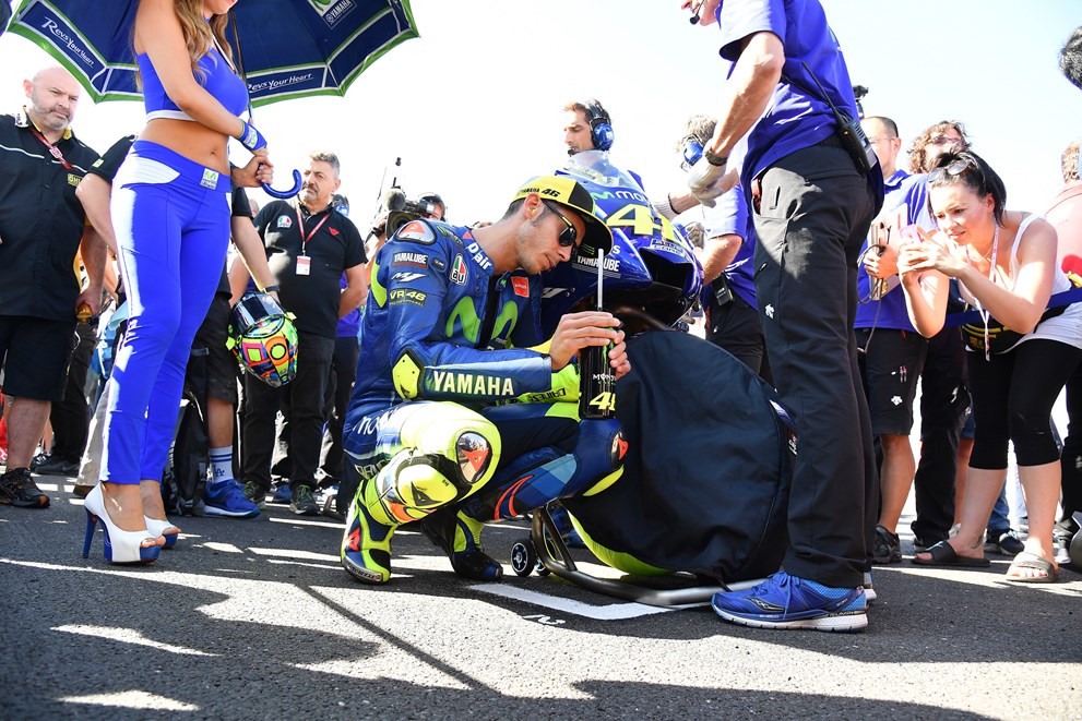 MotoGP: Valentino Rossi já iniciou fisioterapia ligeira