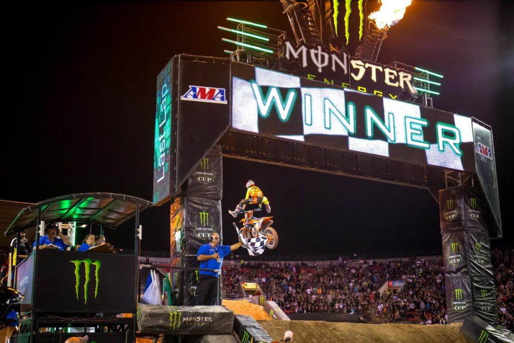 SX, Vídeo: Resumo da Monster Energy Cup