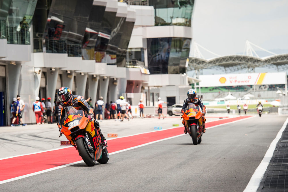 MotoGP: KTM com marco histórico em Sepang