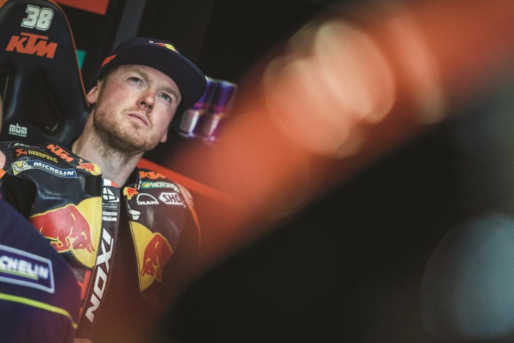 MotoGP: KTM segura Bradley Smith para 2018