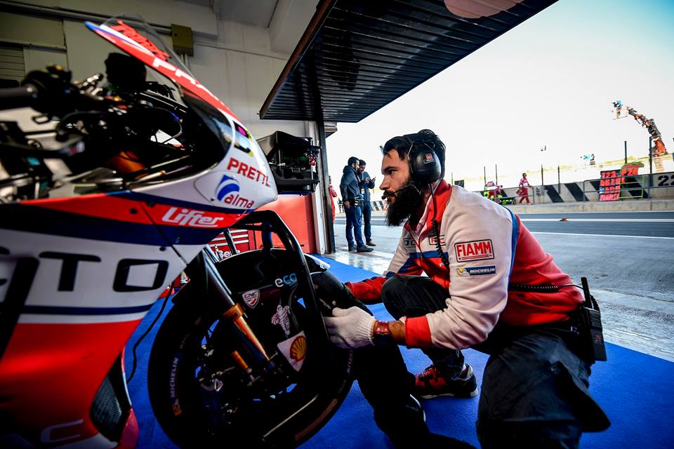 MotoGP, Vídeo: A vida de esforço de um pneu dianteiro