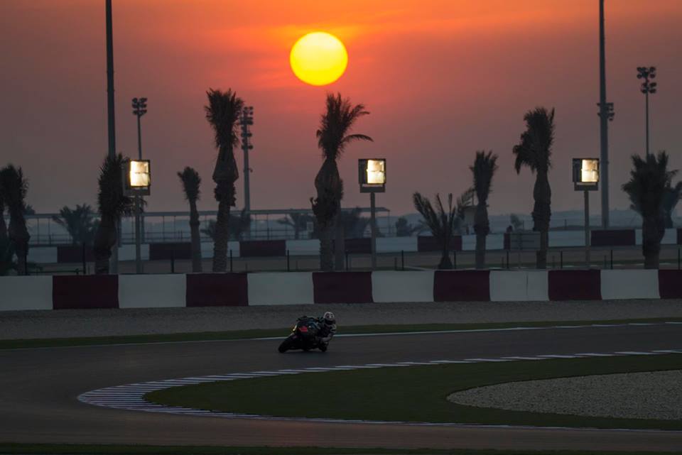 MotoGP: Testes de Losail com luz verde