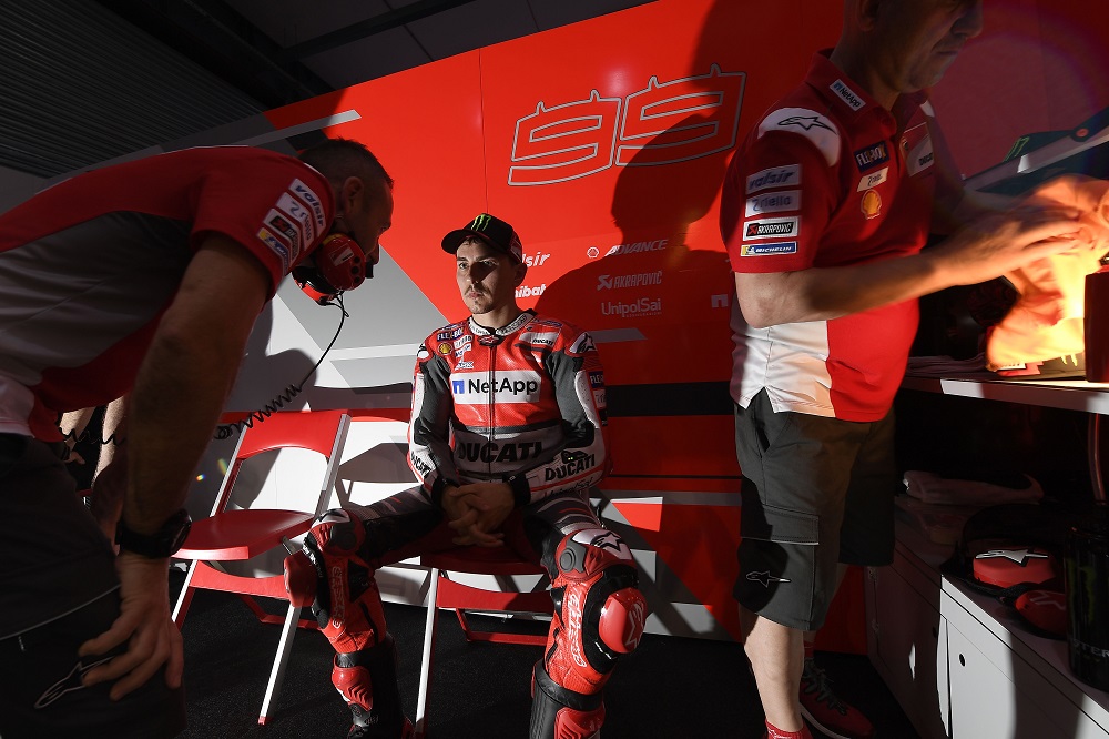 MotoGP: Jorge Lorenzo e Alex Debón separados?