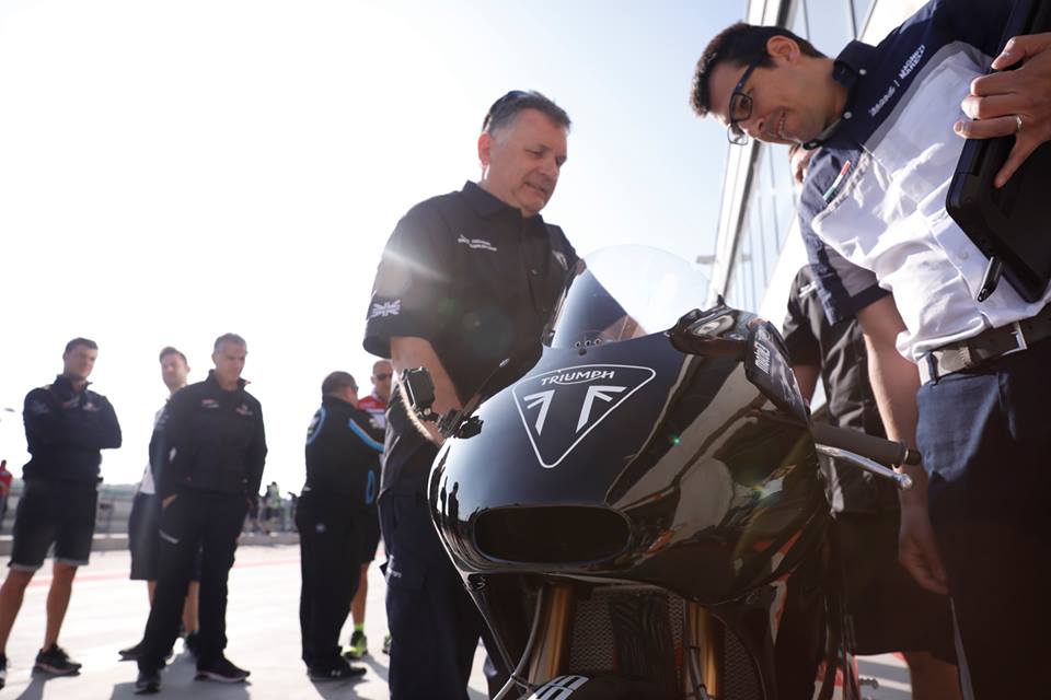 Moto2, Vídeo: Triumph em Aragão