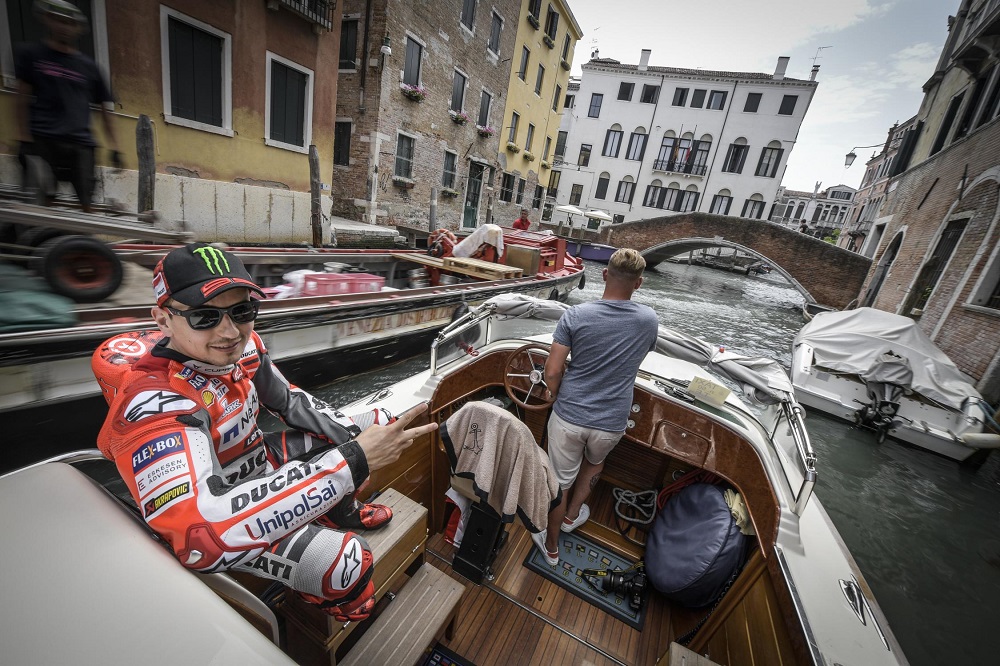 MotoGP, Vídeo: Jorge Lorenzo passeou por Veneza