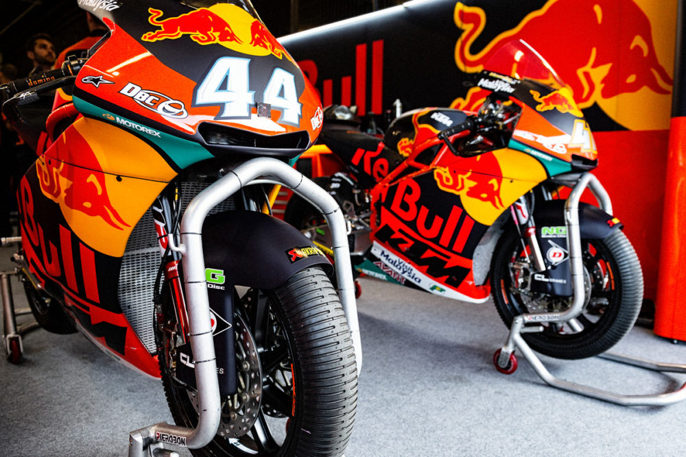 Moto2: KTM com testes limitados