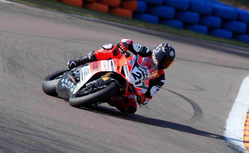 Troy Bayliss vence aos…… 49 anos