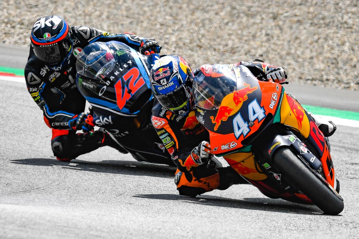 Moto2 GP Inglaterra: Quem vai ganhar desta vez, Oliveira ou Bagnaia?