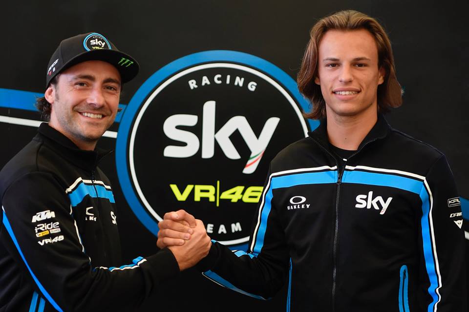 Moto2: Nicolò Bulega estreia-se em 2019