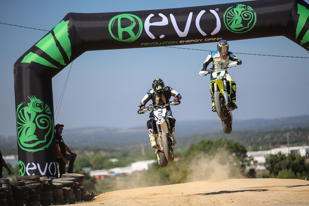 Supermoto: Regresso em Baltar