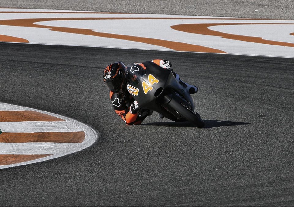 Moto3: Arón Canet evidencia-se na Andaluzia