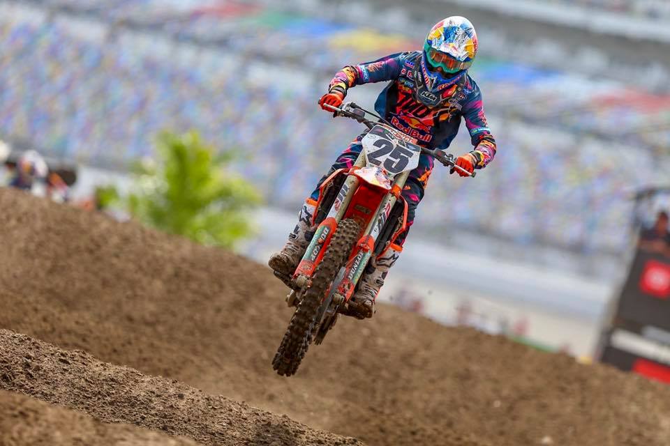 AMA Supercross, Vídeo: Resumos Corridas Indianapolis